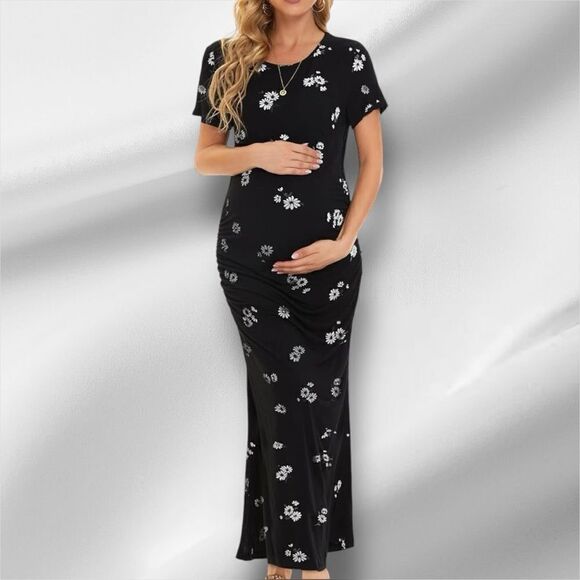 Smallshow Women's Short Sleeve Ruched Split Long Maternity Dress in the Size XXL - Picture 2 of 10